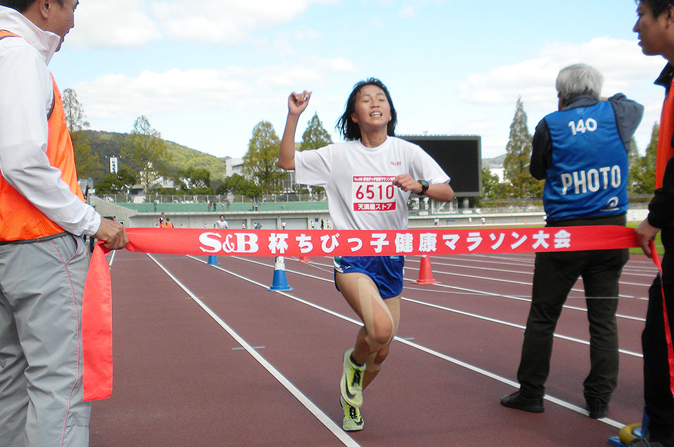 6年女子は三宅さんが3連覇で大会を締めくくった。