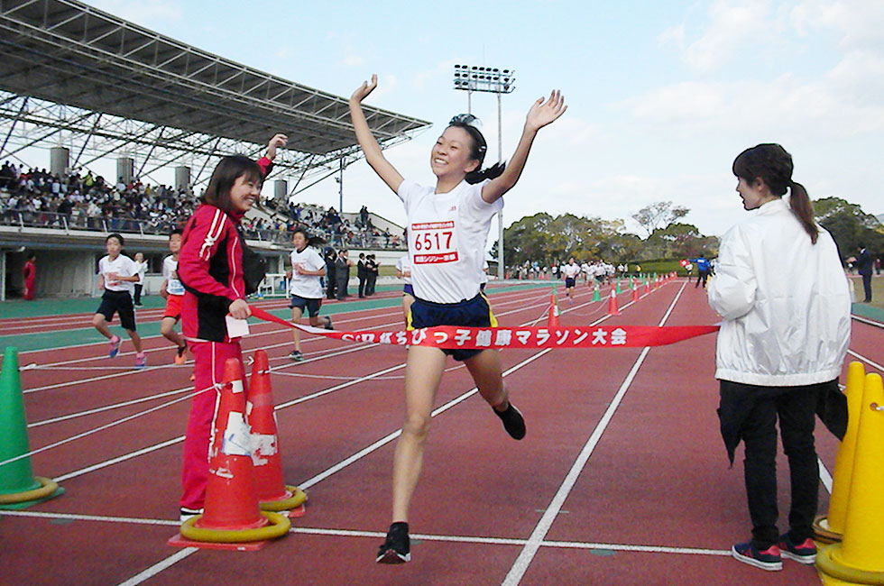 6年女子は地石さんが昨年のリベンジを果たし初の栄冠。