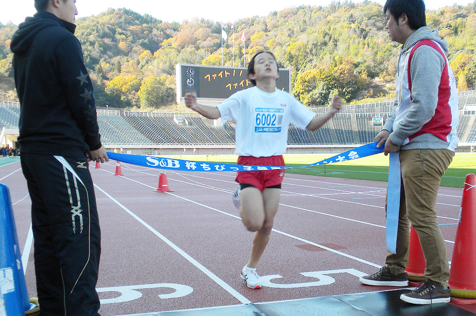 6年男子は末田くんが3連覇を達成。