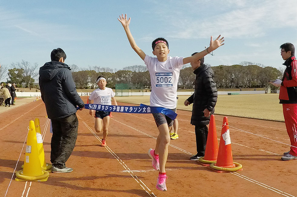 5年男子は高橋くんが好記録で優勝。