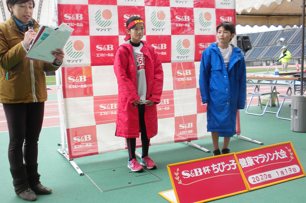 6年男子は村上くん出場負けなし、女子は吉里さん共に優勝。