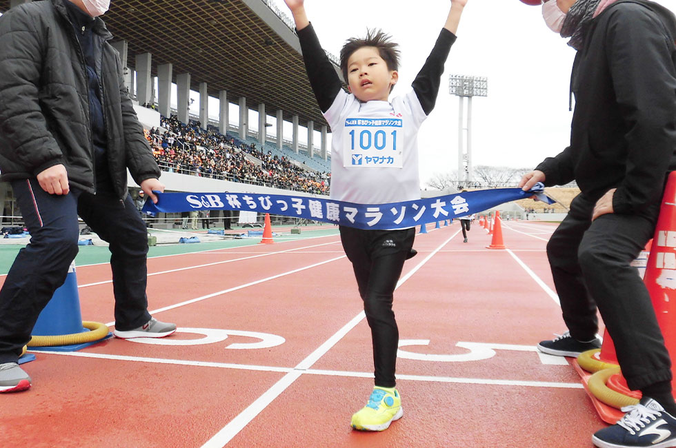 1年男子は伊藤くんが5分59秒の好記録で優勝。