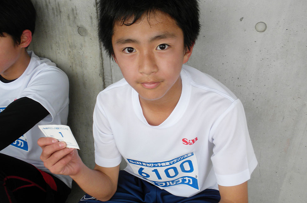6年男子は北村くんが逃げ切り優勝。