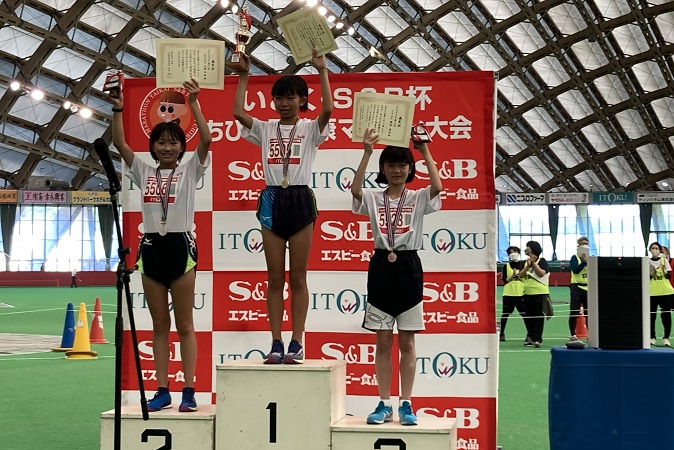 5年女子は渋谷さんが優勝、2位は北嶋さん、3位は園部さんでした。