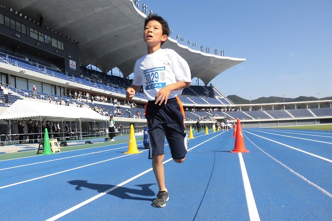 3年男子は千代谷くんが着実な走りで優勝。