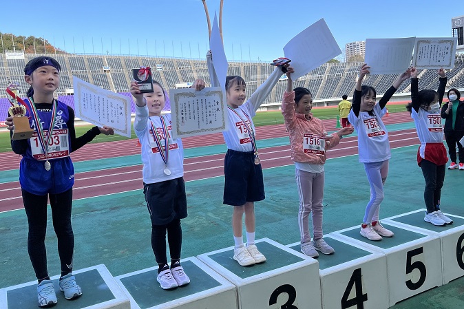 1年女子は筑後さんが優勝。2位は舛﨑さん、3位は田中さんでした。