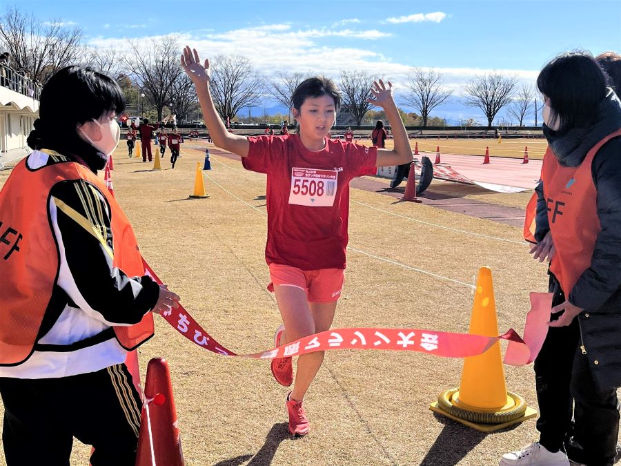 5年女子優勝の萩原さん！