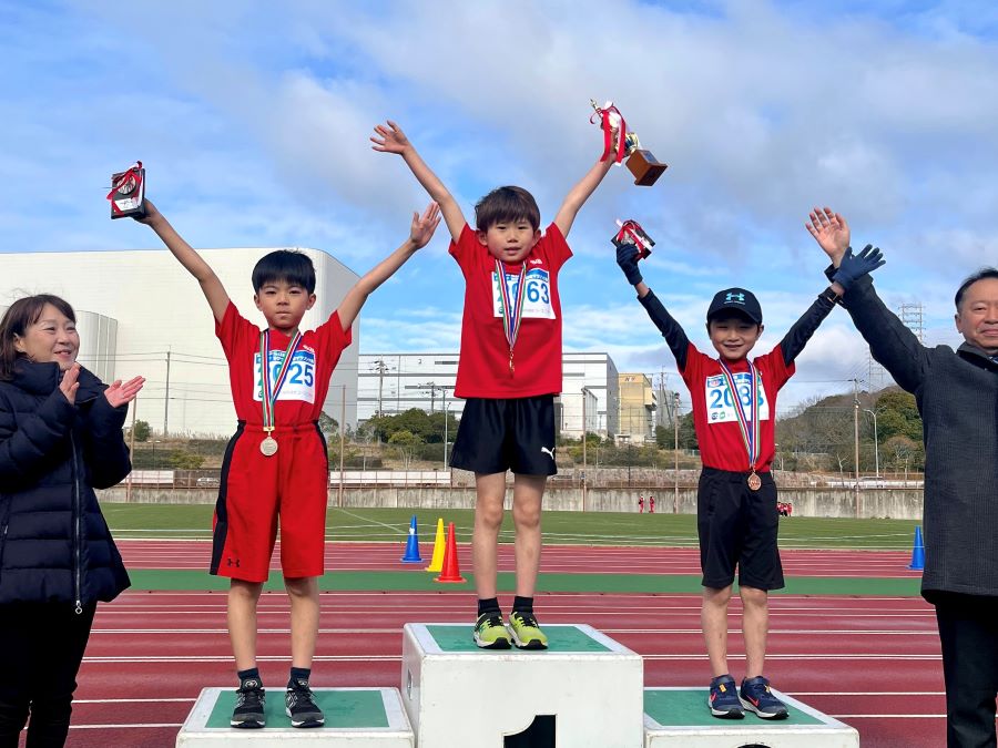 2年男子入賞の3名！1位から順に、長谷川くん、菊池くん、保井くん。