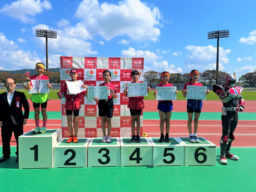 5年男子の入賞者6名。1位から順に、大塚くん、脇山くん、福重くん、牛島くん、森川くん、藤吉くん。