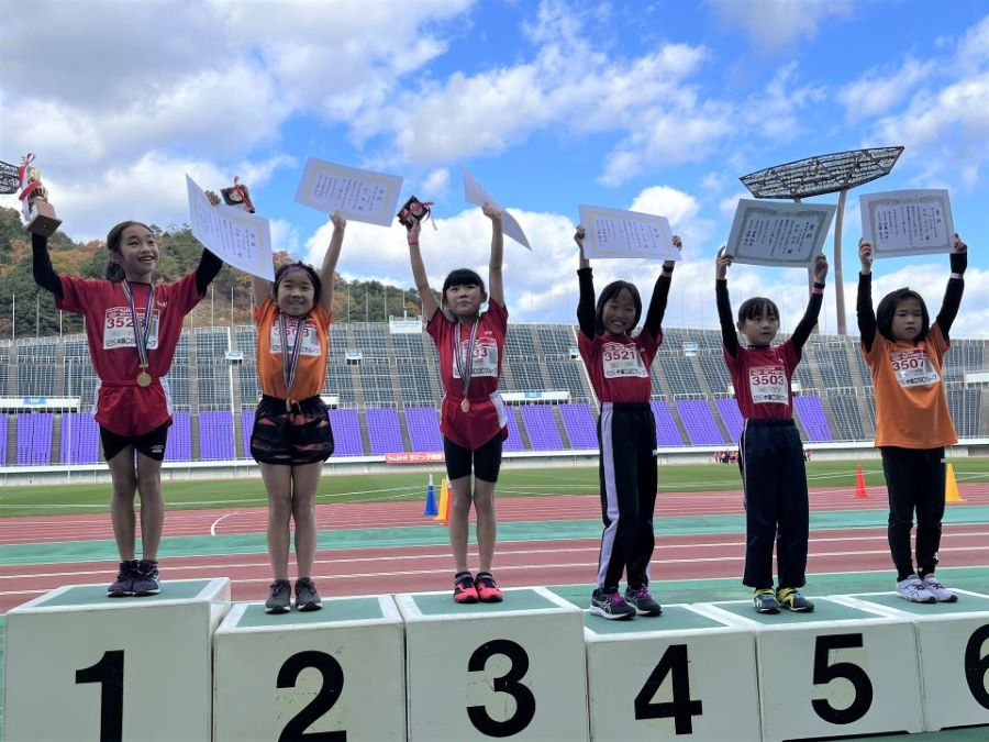 3年女子は加藤さんが優勝、2位は瀬川さん、3位は春日さん、小池さん、田原さん、波田さんでした。