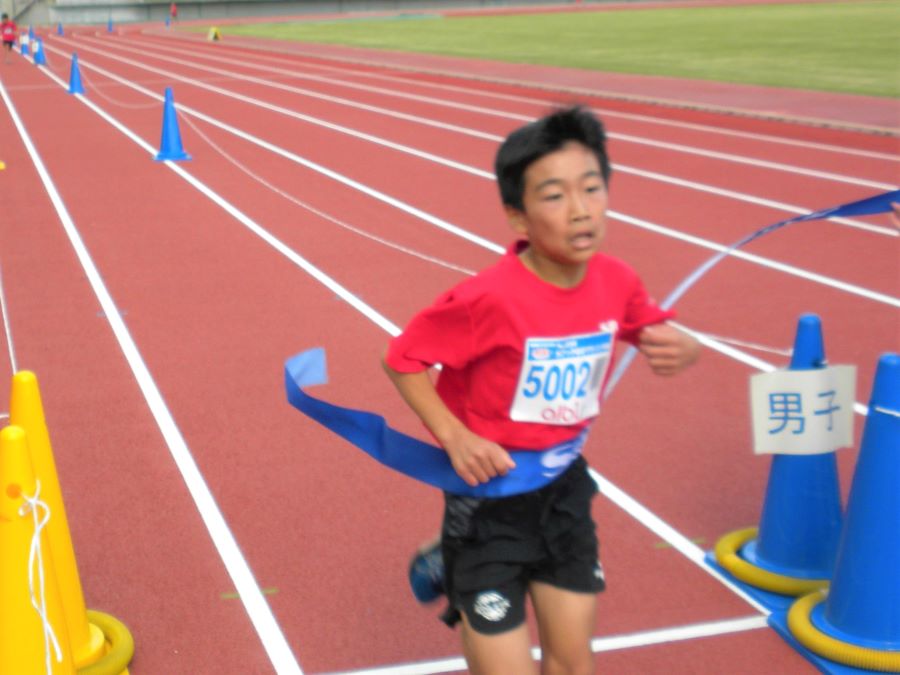 5年男子優勝の田中くん！