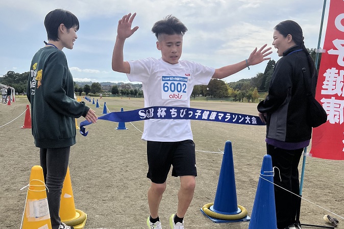 6年男子は白井くんが初優勝。