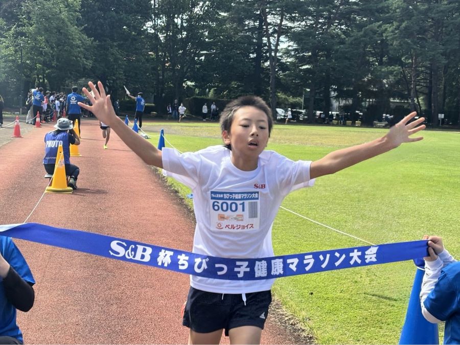 6年男子は野尻くんが3連覇を達成した。