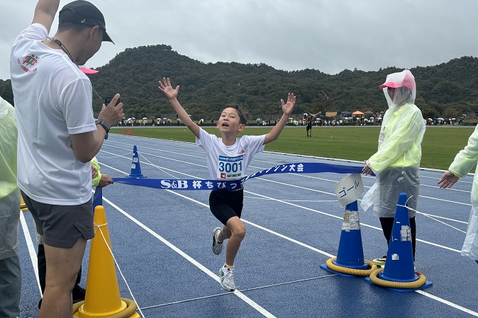 3年男子は渡嘉敷くんが優勝。