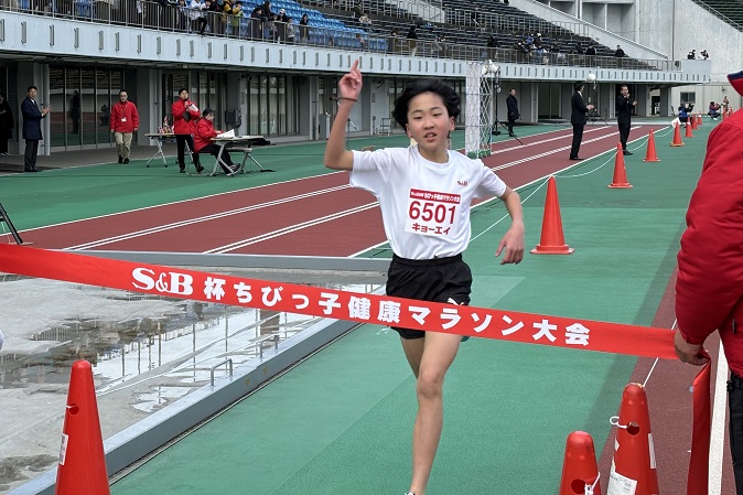 6年女子は村山莉菜さんが2連覇。