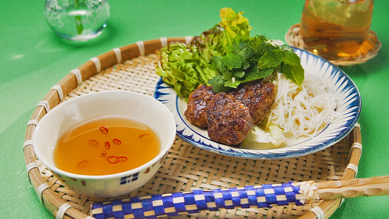 ベトナム風つけ麺　ブン・チャー・ハノイ